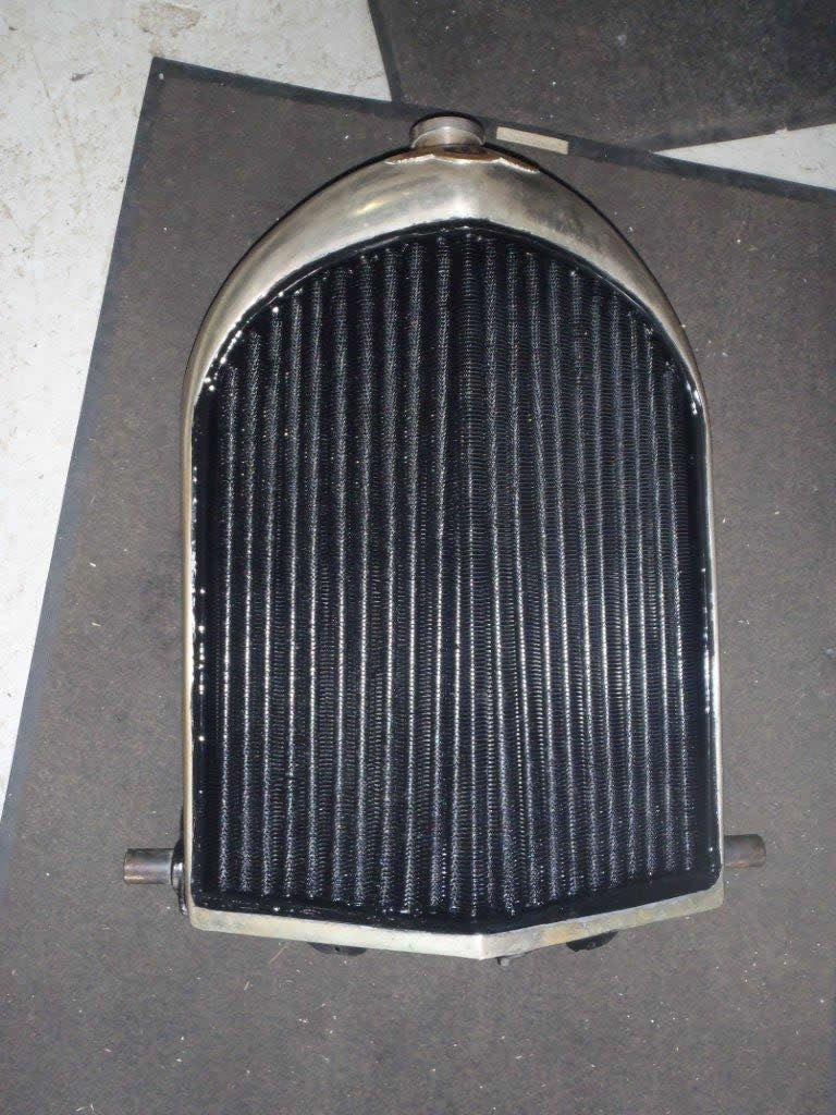 bentley-radiator-2